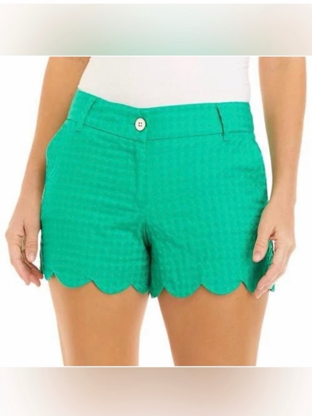 crown & ivy Bright Green Shelby Scallop-Hem Women's Shorts